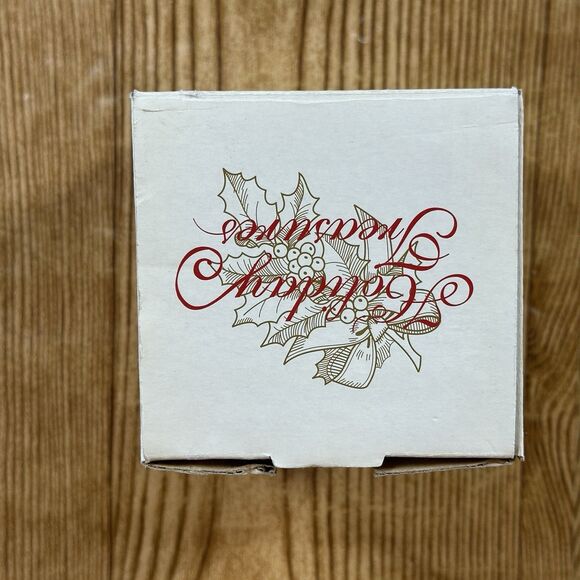 Avon Holiday Treasures Pircelain Musical Ornament Hot Air Balloon 2002 - Picture 13 of 14